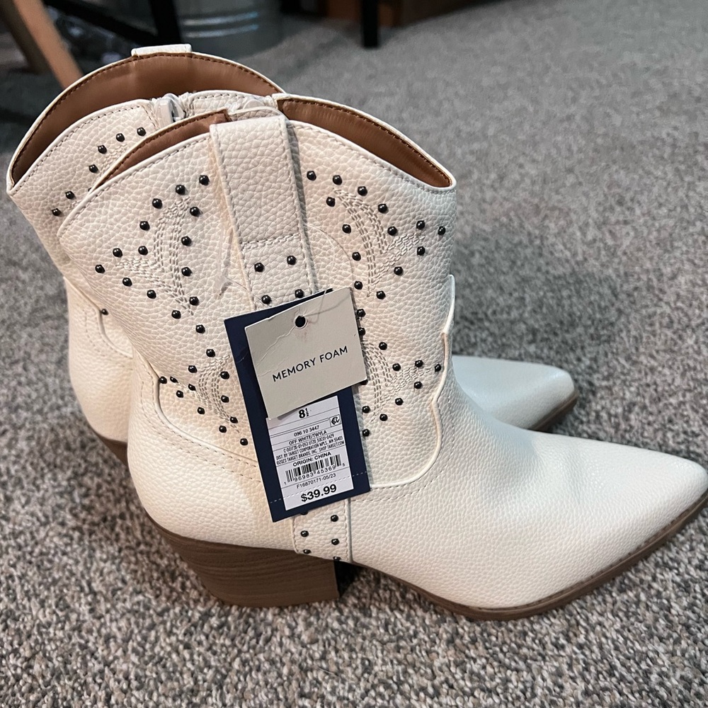 Universal Thread Boots - Picture 3 of 3